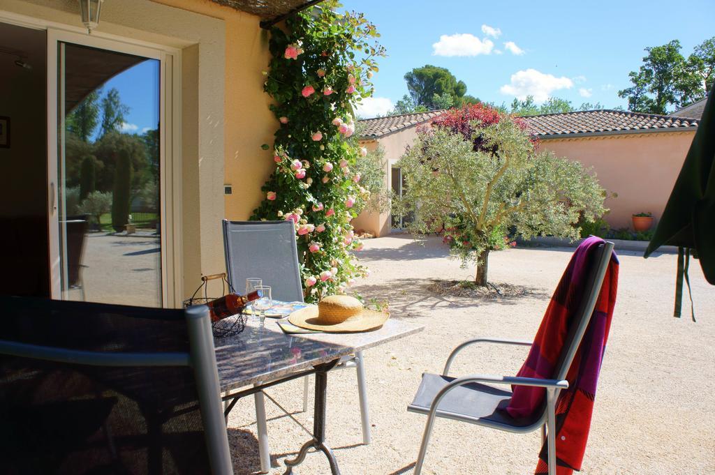Residence Les Peupliers Loriol-du-Comtat Екстериор снимка